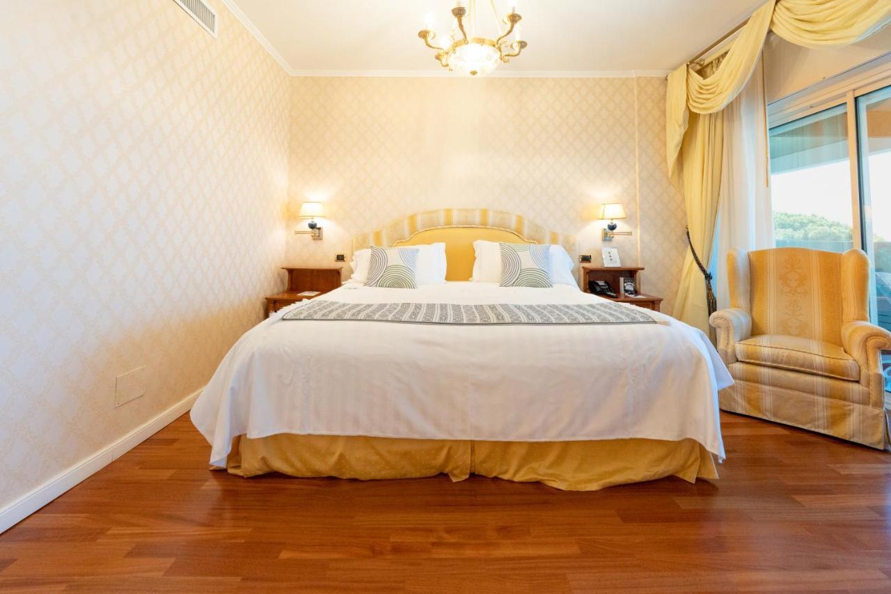 Grand Hotel Del Mare Resort & Spa Bordighera Exterior foto